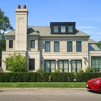 207,&nbsp;Strathallan, Lawrence Park South, Toronto