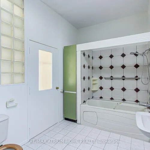 Premium freehold home for sale: 165, Florence, Lansing-Westgate, Toronto