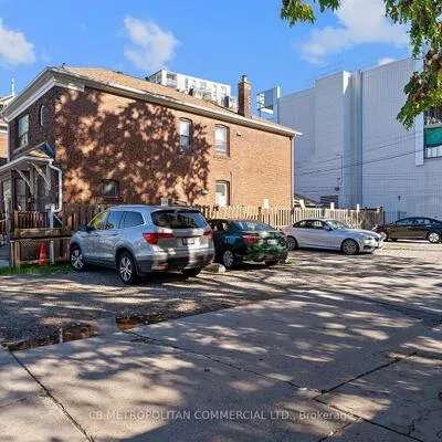 15-17,&nbsp;Augusta, Kensington-Chinatown, Toronto