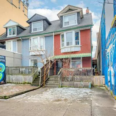 811,&nbsp;Bloor, Palmerston-Little Italy, Toronto