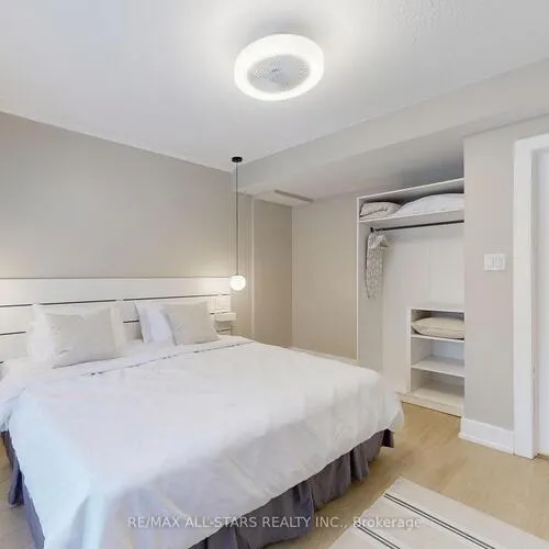 Premium freehold home for sale: 105, Betty Ann, Willowdale West, Toronto