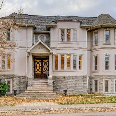 125,&nbsp;Kingsdale, Willowdale East, Toronto