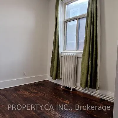 4,&nbsp;Glenhurst, Oakwood Village, Toronto