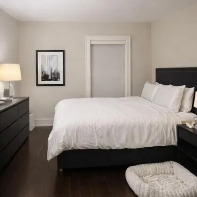 38,&nbsp;Henderson, Trinity-Bellwoods, Toronto