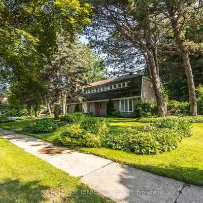 2,&nbsp;Chieftain, St. Andrew-Windfields, Toronto
