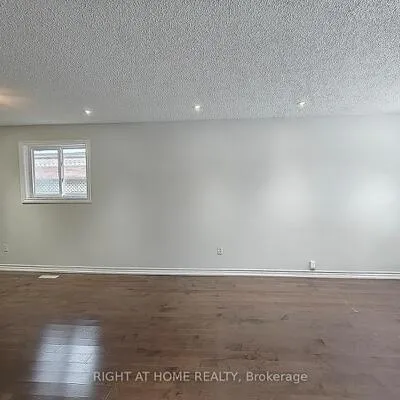 182,&nbsp;mcnicoll, Hillcrest Village, Toronto