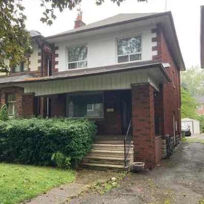 296,&nbsp;Briar Hill, Lawrence Park South, Toronto