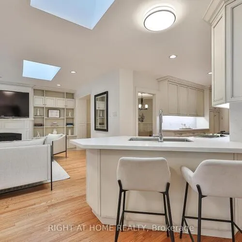 Premium freehold home for sale: 25, Fleming, Leaside, Toronto