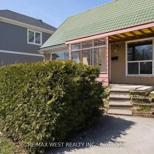 Premium freehold home for sale: 32, Broadleaf, Banbury-Don Mills, Toronto