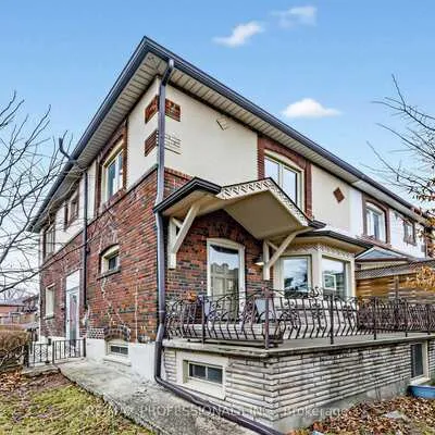 358,&nbsp;Roxton, Palmerston-Little Italy, Toronto