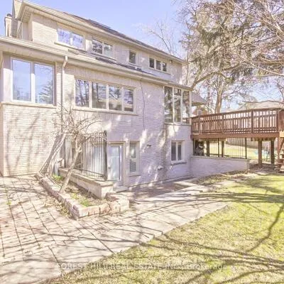 83,&nbsp;Norton, Willowdale East, Toronto
