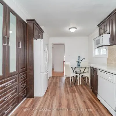 8,&nbsp;Topaz, Bayview Woods-Steeles, Toronto