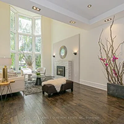 338,&nbsp;Mckee, Willowdale East, Toronto