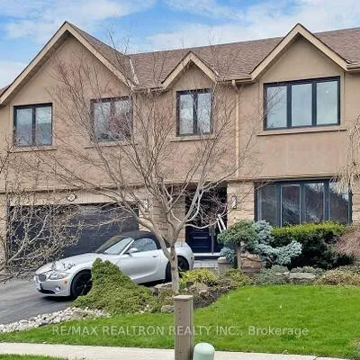 38,&nbsp;Apollo, Banbury-Don Mills, Toronto