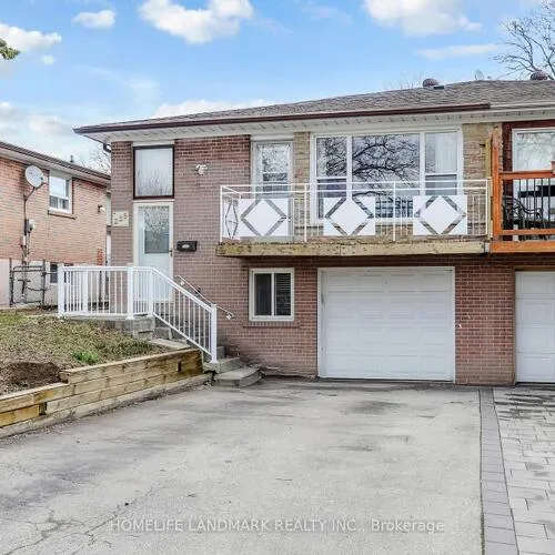 Premium freehold home for sale: 225, Pineway, Bayview Woods-Steeles, Toronto