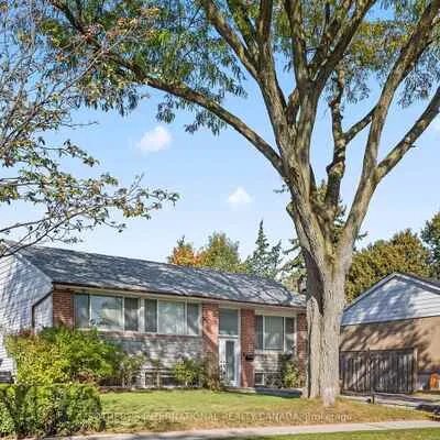 108,&nbsp;Lynedock, Parkwoods-Donalda, Toronto