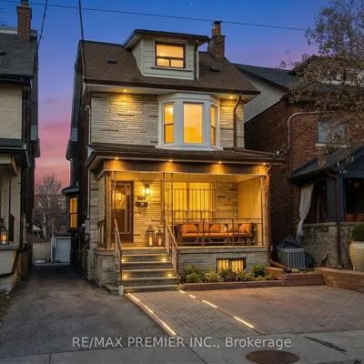 172,&nbsp;Lauder, Oakwood Village, Toronto