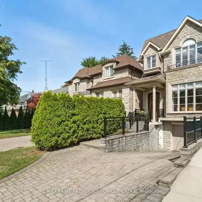 276,&nbsp;Greenfield, Willowdale East, Toronto