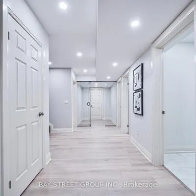 80,&nbsp;Churchill, Willowdale West, Toronto
