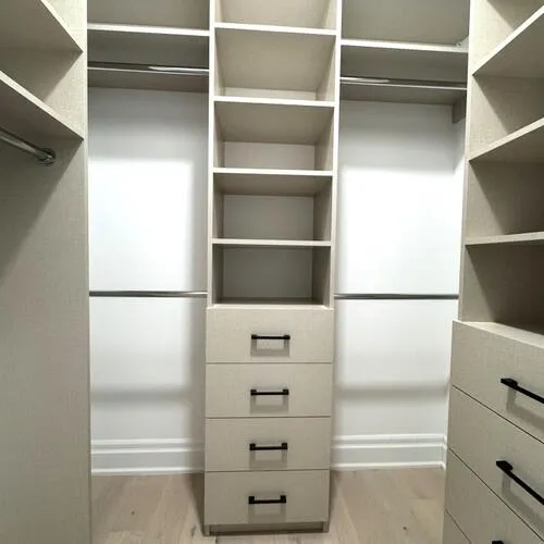 Premium freehold home for sale: 150, Viewmount, Englemount-Lawrence, Toronto