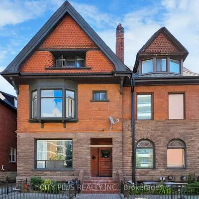105-107,&nbsp;Spadina, Annex, Toronto