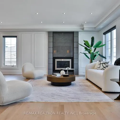 Premium freehold home for sale: 261, Patricia, Newtonbrook West, Toronto