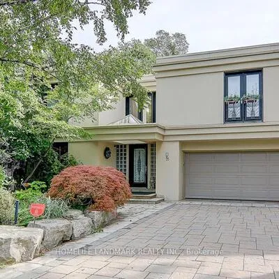 35,&nbsp;Gardiner, Forest Hill South, Toronto