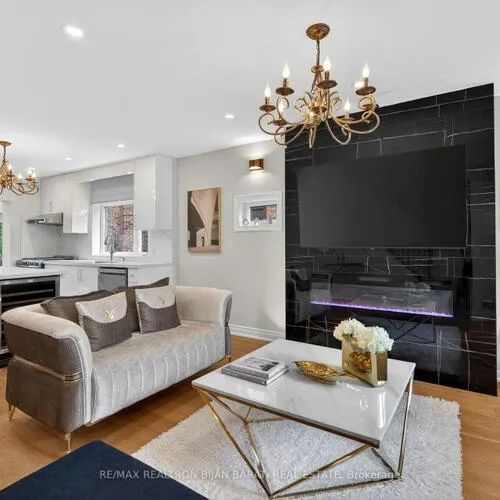 Premium freehold home for sale: 1, Wanless, Lawrence Park South, Toronto