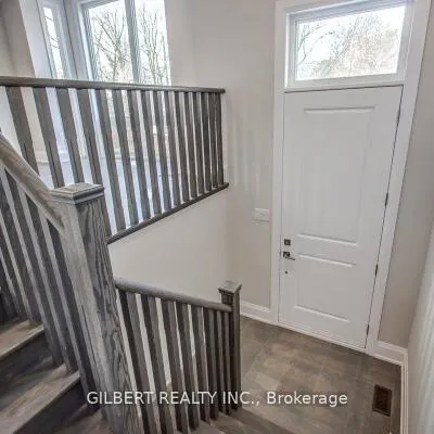 35B,&nbsp;Marquette, Englemount-Lawrence, Toronto