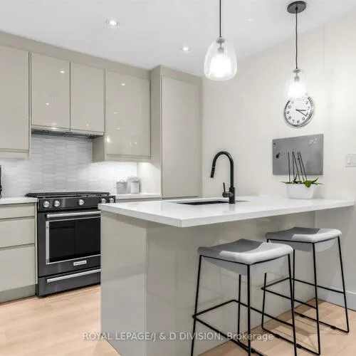 Premium freehold home for sale: 23, Latimer, Lawrence Park South, Toronto