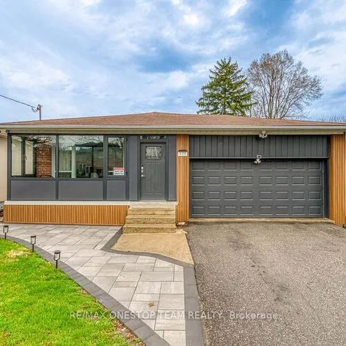 Premium freehold home for sale: 238, Dunview, Willowdale East, Toronto