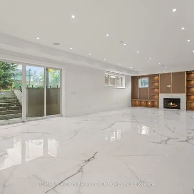 81,&nbsp;Upper Canada, St. Andrew-Windfields, Toronto