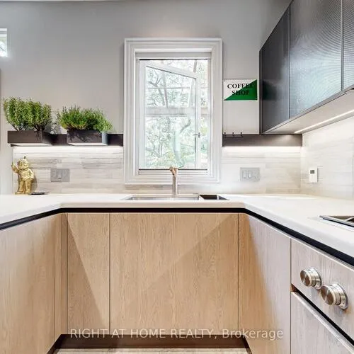 Premium freehold home for sale: 440, Sackville, Cabbagetown-South St. James Town, Toronto