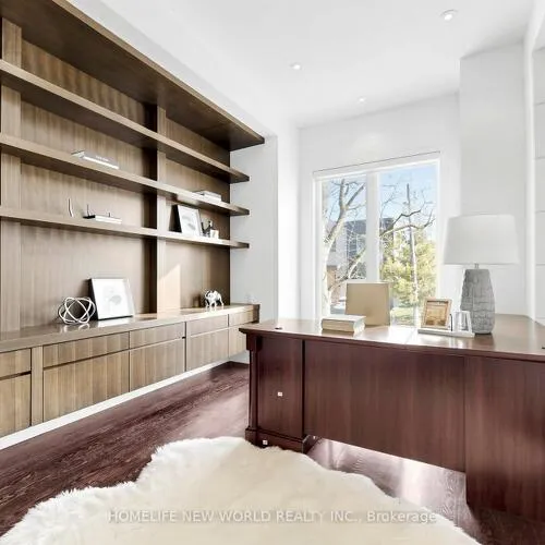 Premium freehold home for sale: 220, Roe, Bedford Park-Nortown, Toronto