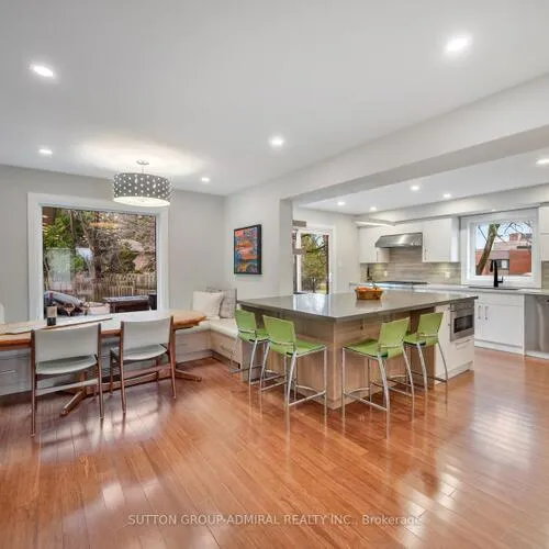 Premium freehold home for sale: 8, Foxdale, Bayview Woods-Steeles, Toronto