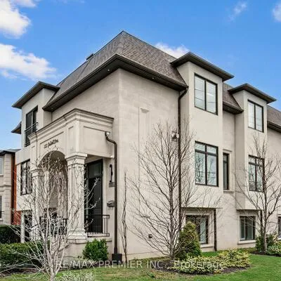 111,&nbsp;Codsell, Bathurst Manor, Toronto