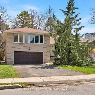 9,&nbsp;Hawksbury, Bayview Village, Toronto