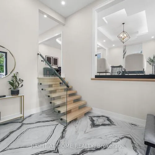 Premium freehold home for sale: 262, Senlac, Willowdale West, Toronto