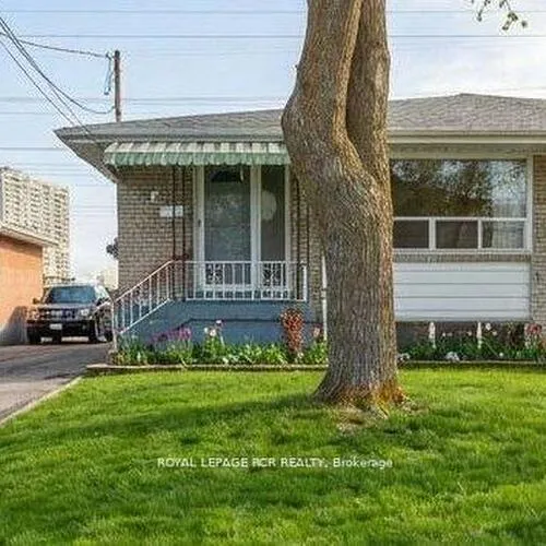 Premium freehold home for sale: 6, Ailsa Craig, Westminster-Branson, Toronto