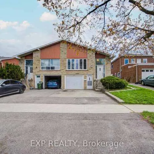 Premium freehold home for sale: 124, Chipwood, Pleasant View, Toronto