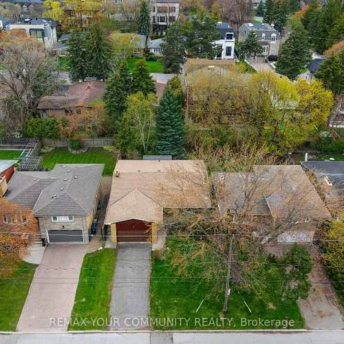 Premium freehold home for sale: 28, Bunty, Bayview Village, Toronto