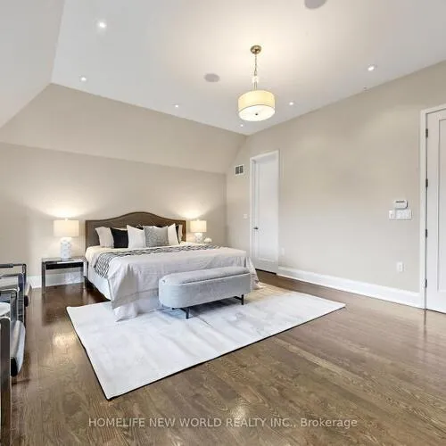 Premium freehold home for sale: 220, Roe, Bedford Park-Nortown, Toronto