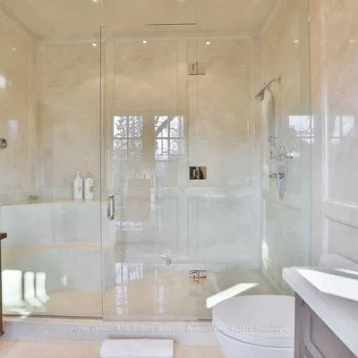 20,&nbsp;Cluny, Rosedale-Moore Park, Toronto