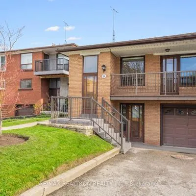 34,&nbsp;Tillplain, Bathurst Manor, Toronto