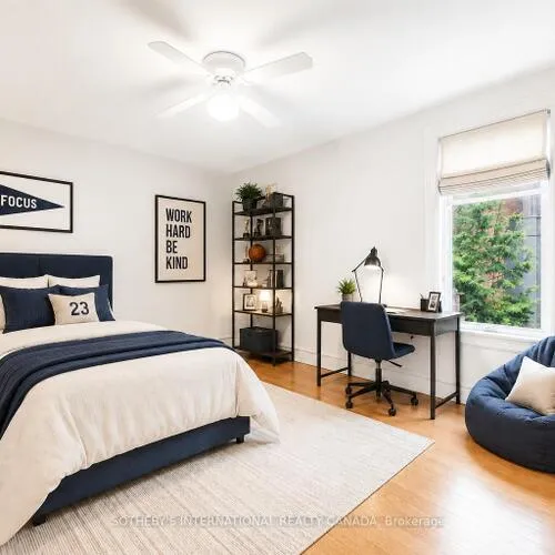 Premium freehold home for sale: 36, Hawthorn, Rosedale-Moore Park, Toronto