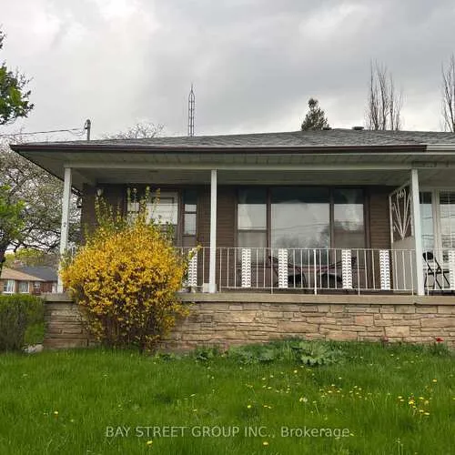 Premium freehold home for sale: 2, Slidell, Parkwoods-Donalda, Toronto
