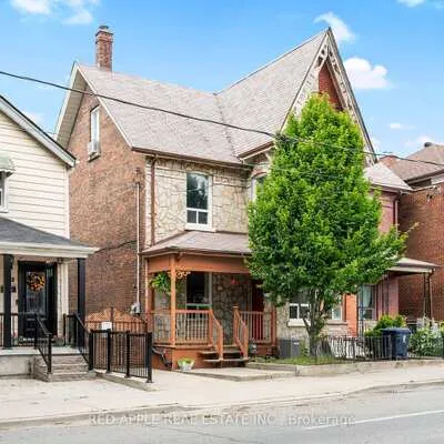 546,&nbsp;Dufferin, Little Portugal, Toronto