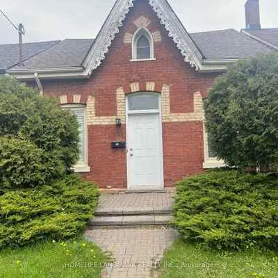 231,&nbsp;Clinton, Palmerston-Little Italy, Toronto