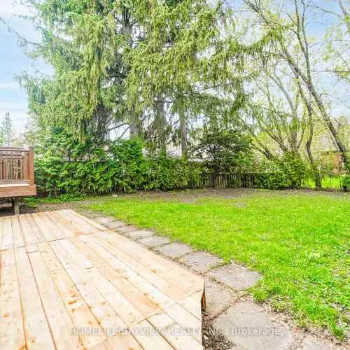 Premium freehold home for sale: 14, Easton, Lansing-Westgate, Toronto