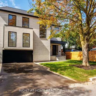 120,&nbsp;Hammell, Clanton Park, Toronto